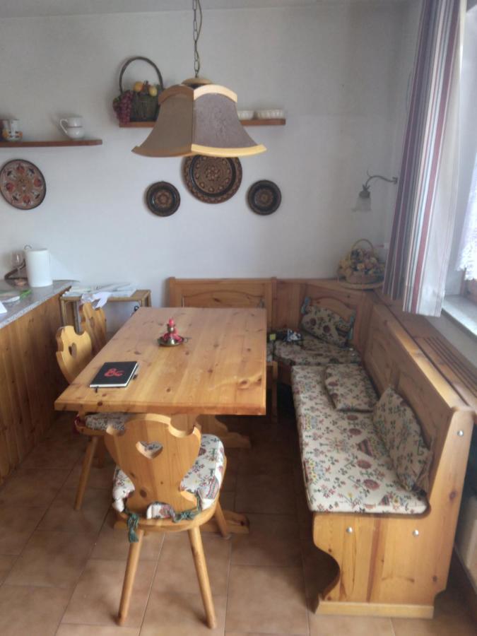 La Casa Di Grace Nella Valle Incantantata Carano  Exteriör bild