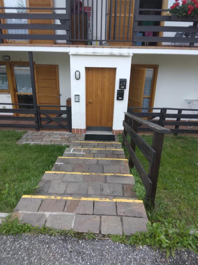 La Casa Di Grace Nella Valle Incantantata Carano  Exteriör bild