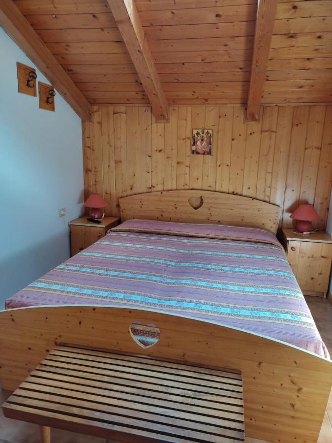 La Casa Di Grace Nella Valle Incantantata Carano  Exteriör bild