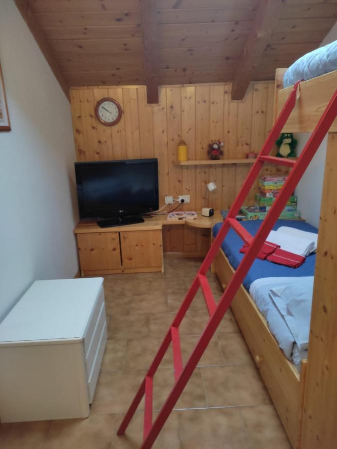 La Casa Di Grace Nella Valle Incantantata Carano  Exteriör bild