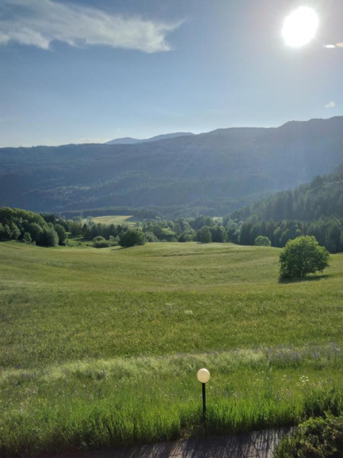 La Casa Di Grace Nella Valle Incantantata Carano  Exteriör bild